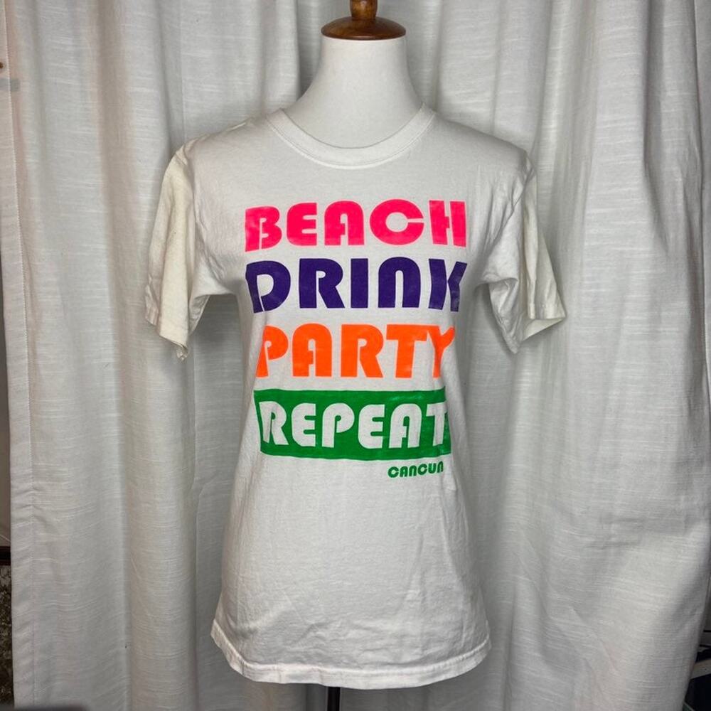 Vintage Neon Colors Cancun Beach Party T-Shirt (S)